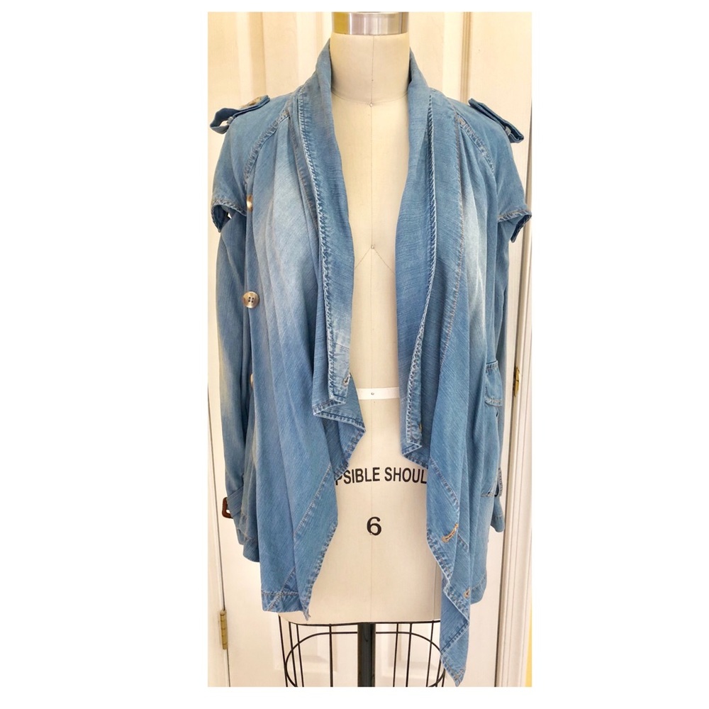 Funktional Drape Front Denim Trench